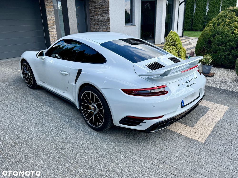 Porsche 911 Turbo S - 5