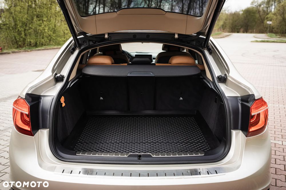 BMW X6 xDrive30d - 18