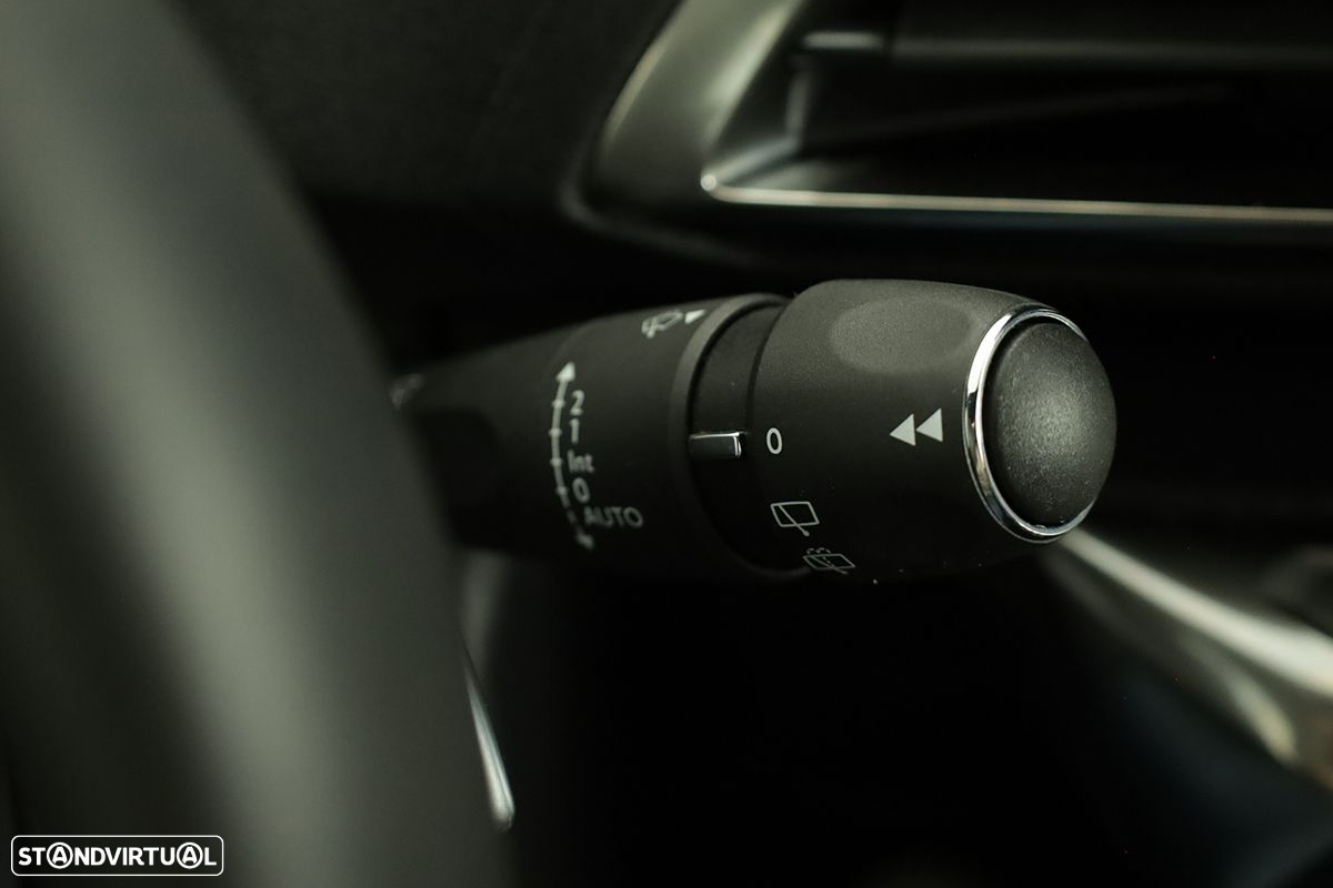 Peugeot 5008 1.2 Hybrid Allure Pack e-DCS6 - 18