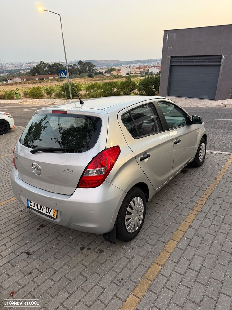 Hyundai i20 1.2 Classic ESP - 4