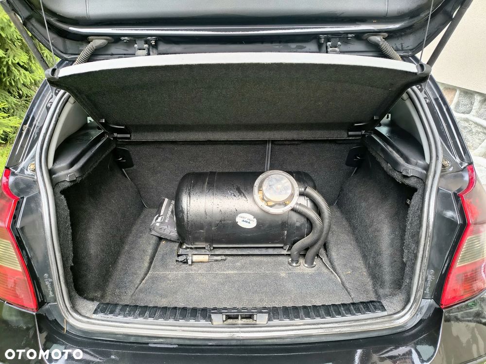 BMW Seria 1 - 10