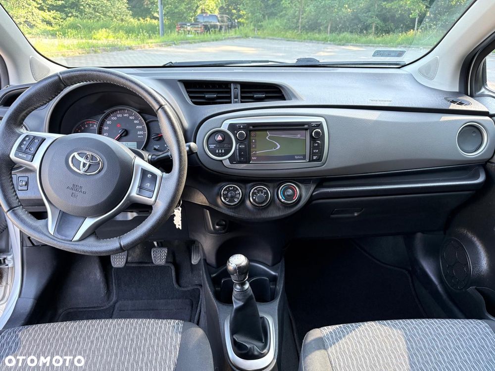 Toyota Yaris 1.33 Prestige - 11