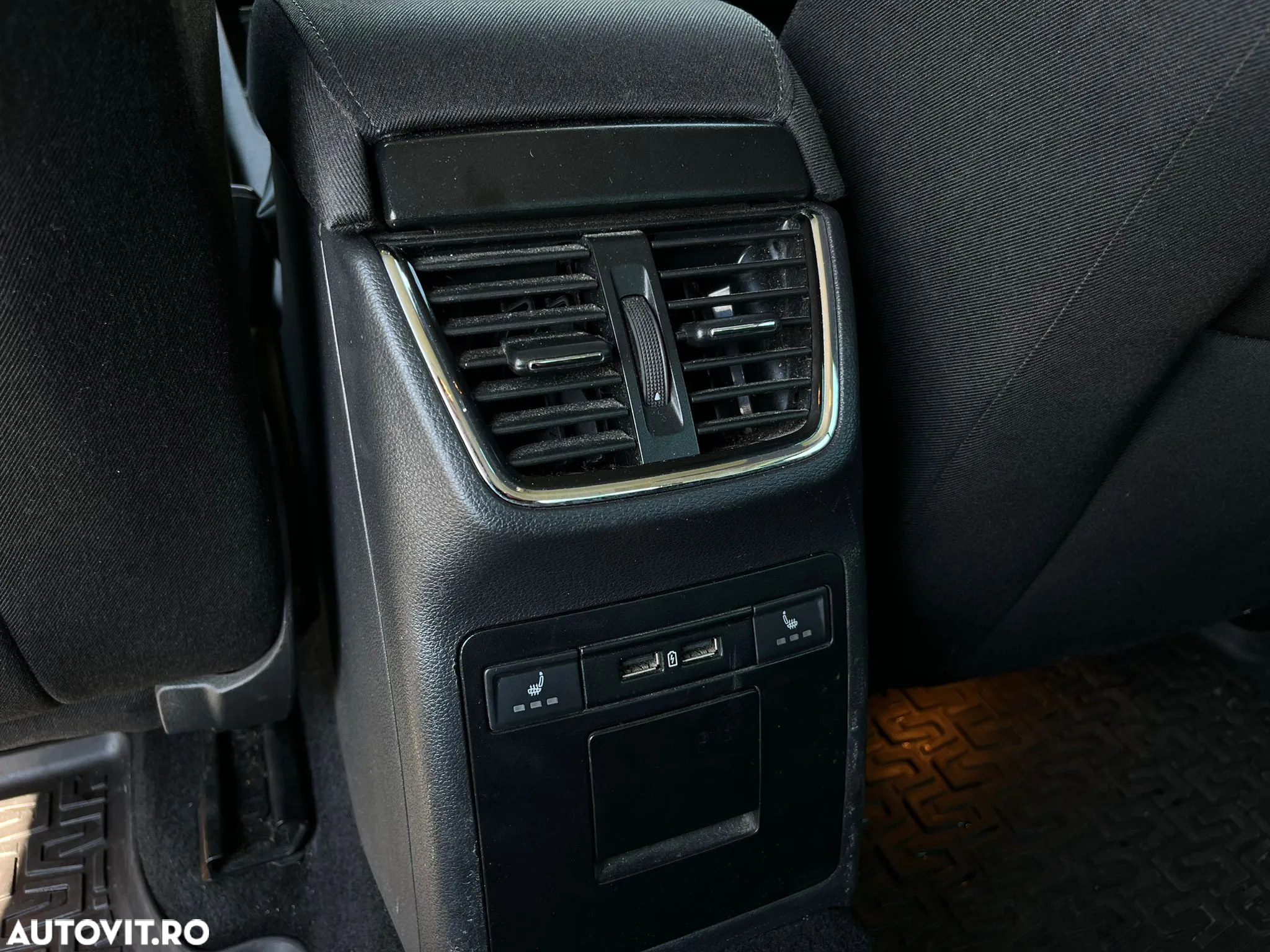 Skoda Octavia 2.0 TDI DSG Style - 11