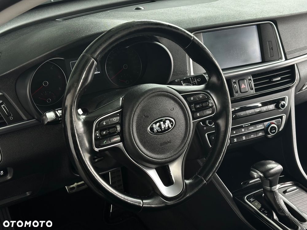 Kia Optima - 17