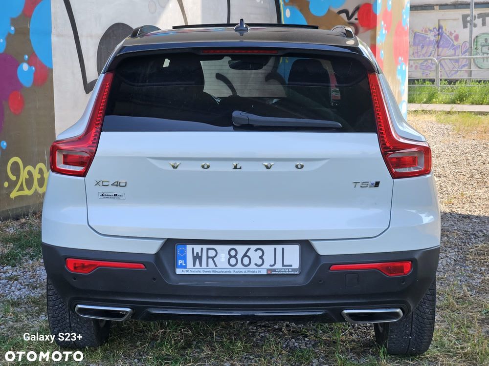 Volvo XC 40 T5 AWD R-Design - 9