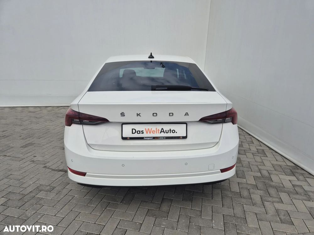 Skoda Octavia 2.0 TDI DSG Style - 4