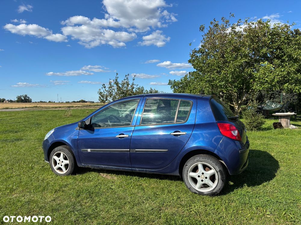 Renault Clio 1.2 16V All Inclusive - 2