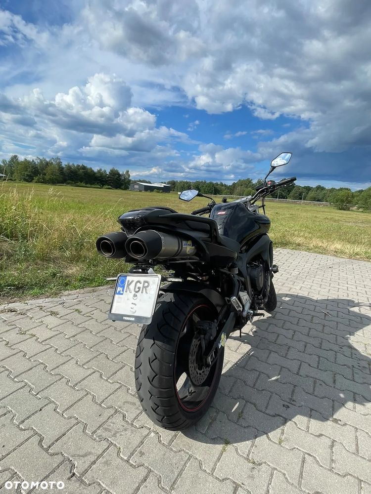 Yamaha FZ6 - 8
