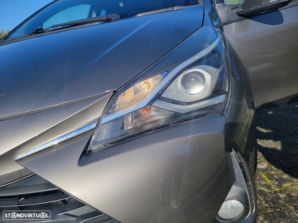 Toyota Yaris 1.0 VVT-i Comfort+P.Style - 9