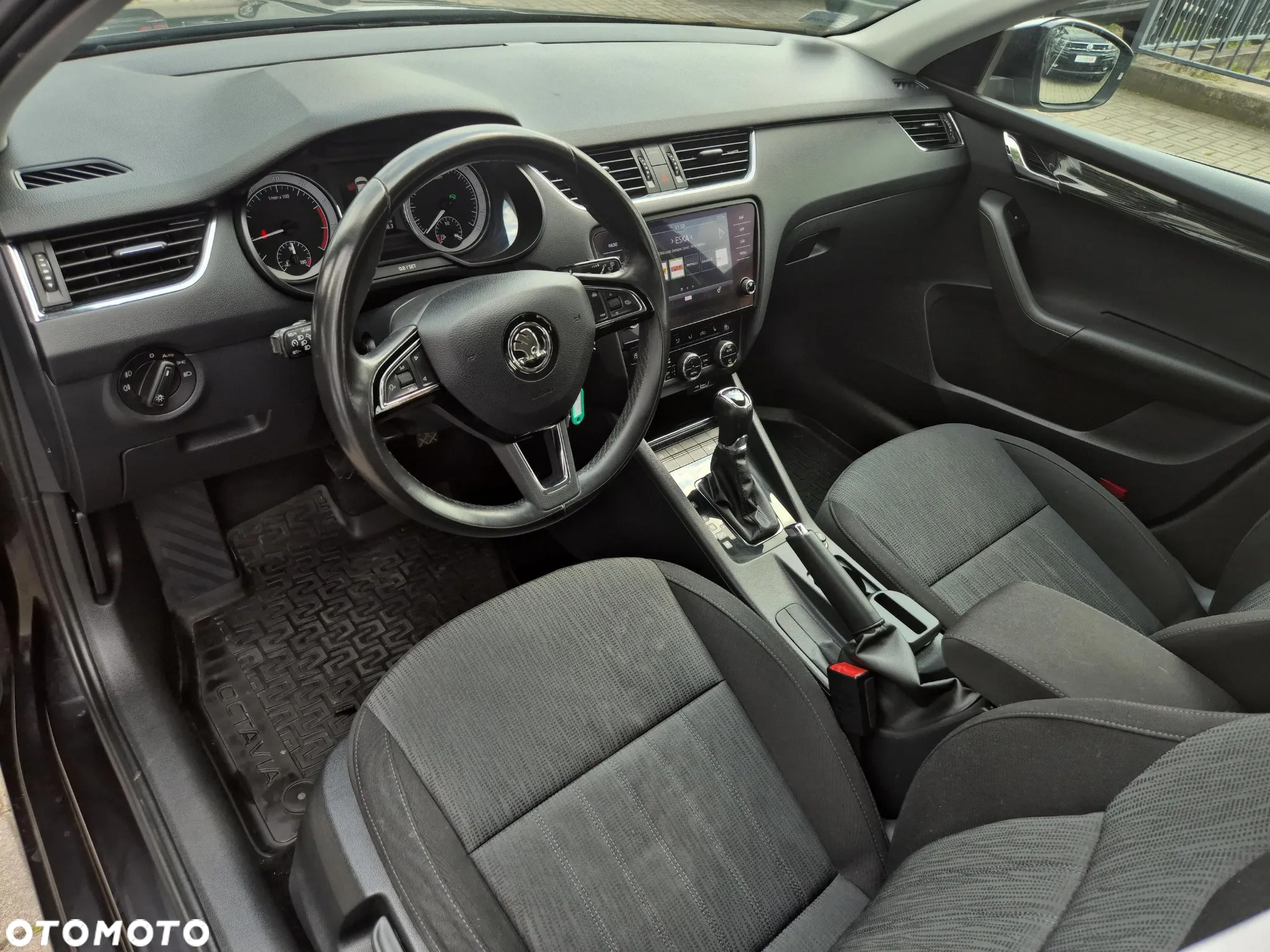 Skoda Octavia 1.5 TSI ACT Style DSG - 9