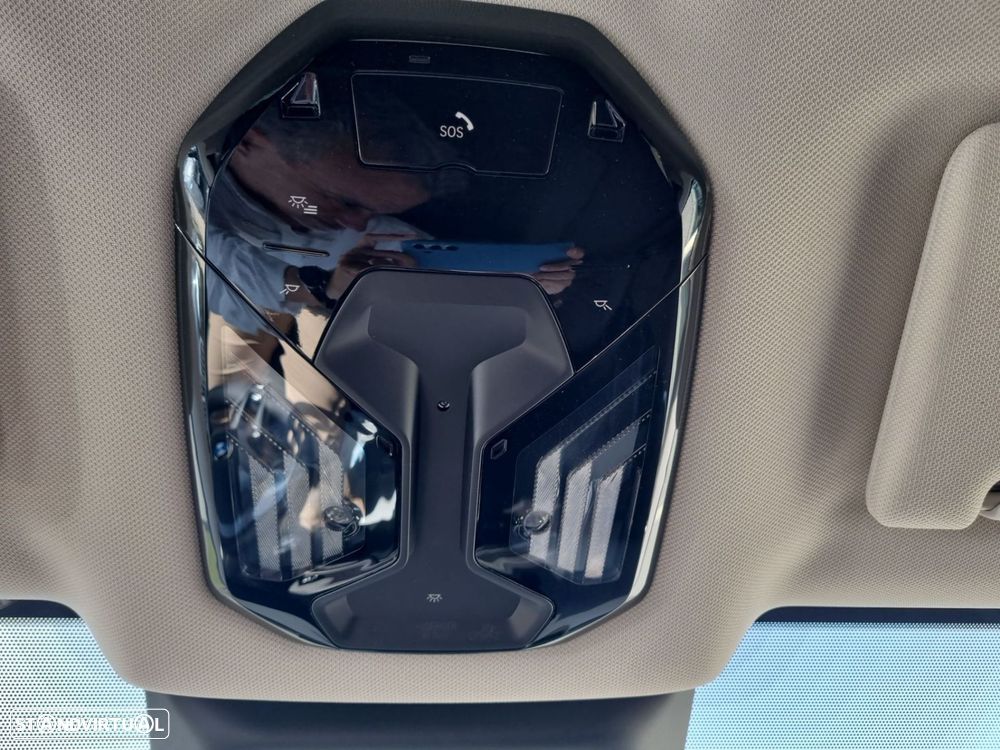 BMW iX xDrive 45 Pack Desportivo - 27