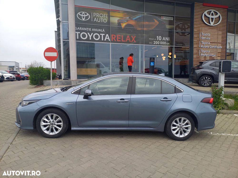 Toyota Corolla 1.8 HSD Business - 8