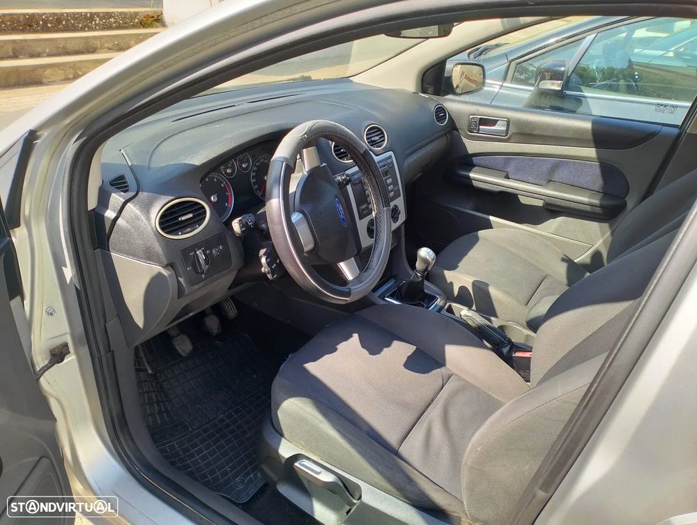 Ford Focus SW 1.4 Sport - 21