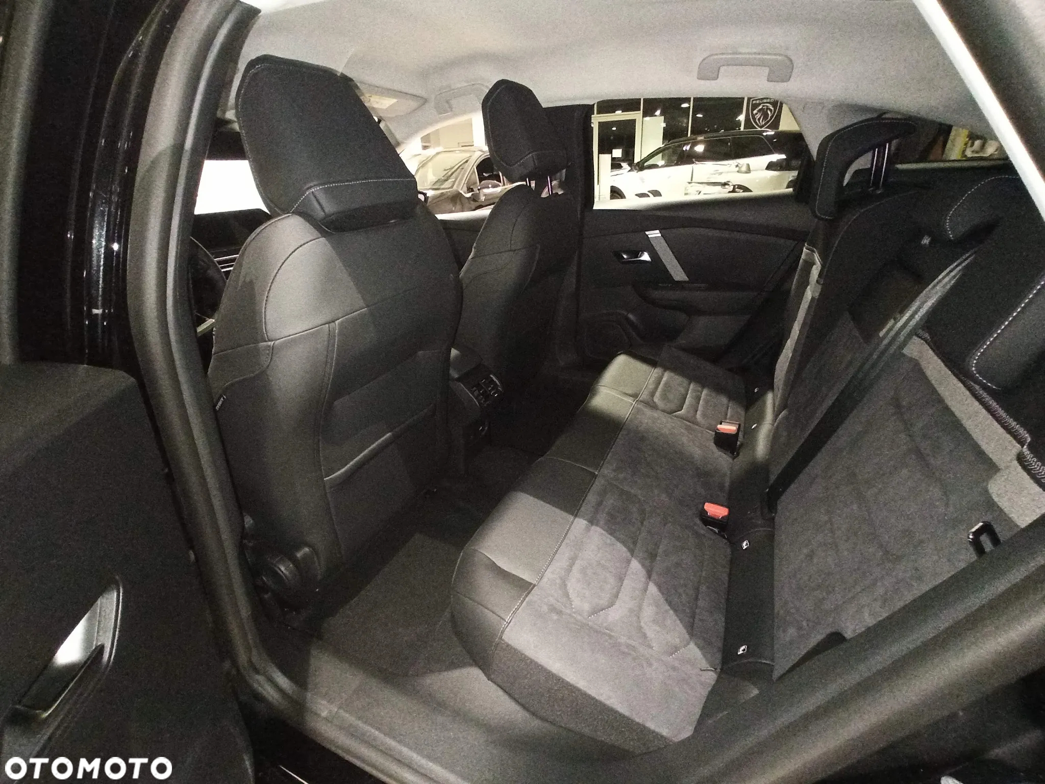 Citroën C4 e-C4 EV156 54kWh Max - 9