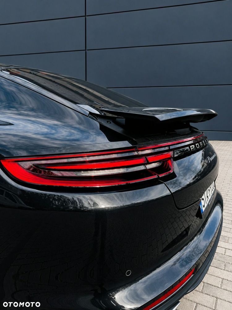 Porsche Panamera 4S Executive - 22