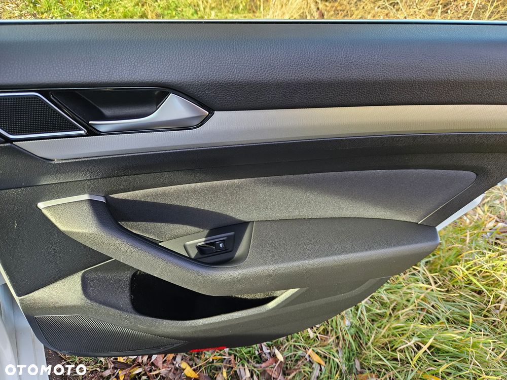 Volkswagen Passat 2.0 TDI BMT Comfortline - 36