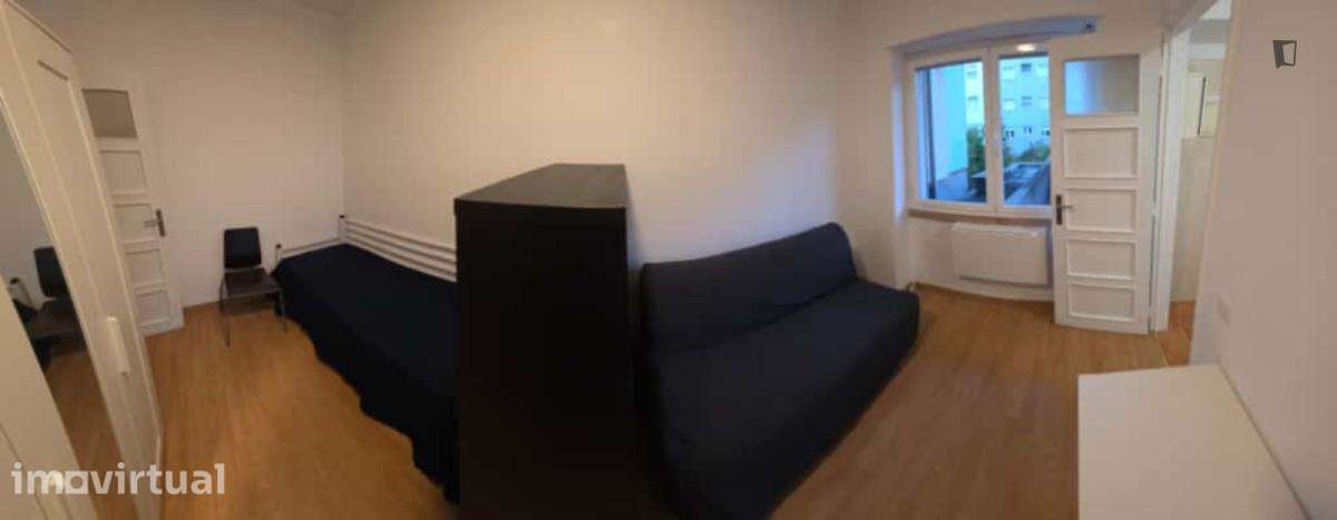 Apartamento com 1 quartos - localizado em Entrecampos Lisbon - Grande imagem: 5/11