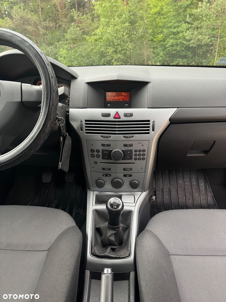 Opel Astra 1.6 Sport - 14