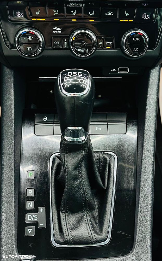 Skoda Octavia 1.6 TDI DSG Ambition - 27