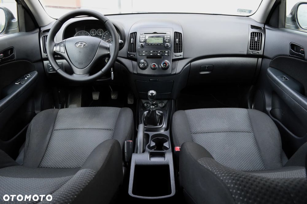 Hyundai i30 1.4 Classic + - 8
