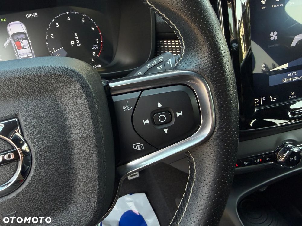 Volvo XC 40 T5 AWD R-Design - 26