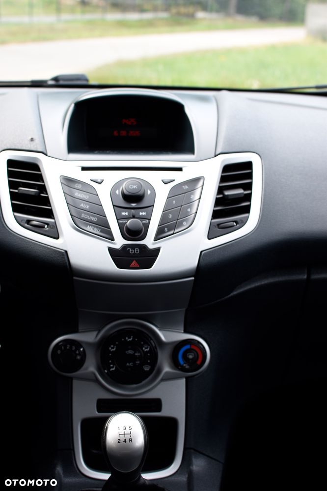 Ford Fiesta 1.25 SYNC Edition - 39