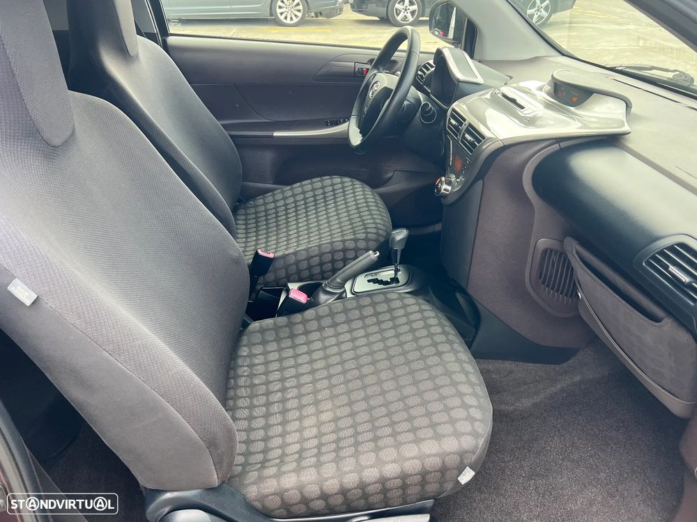 Toyota iQ 1.0 VVT-i 2 MultiDrive EP - 14