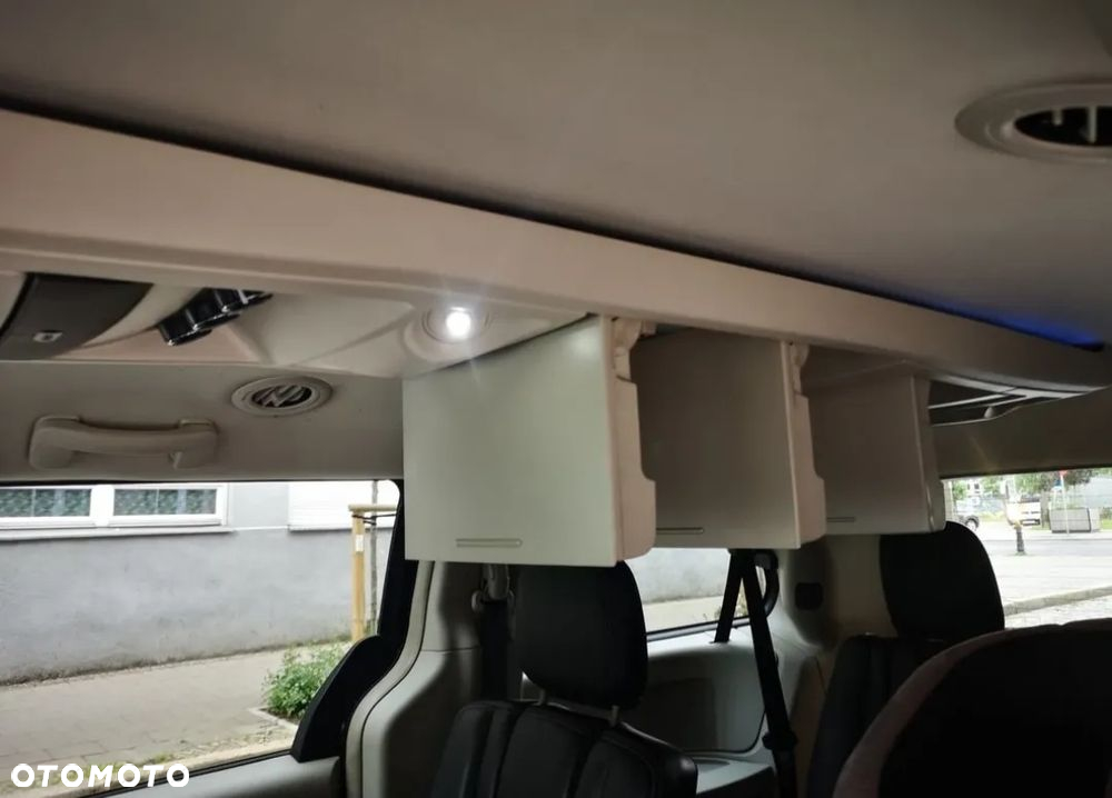 Chrysler Town & Country 3.6 Limited - 5