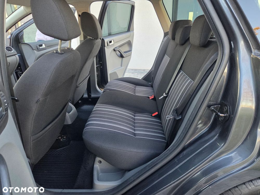 Ford Focus - 16