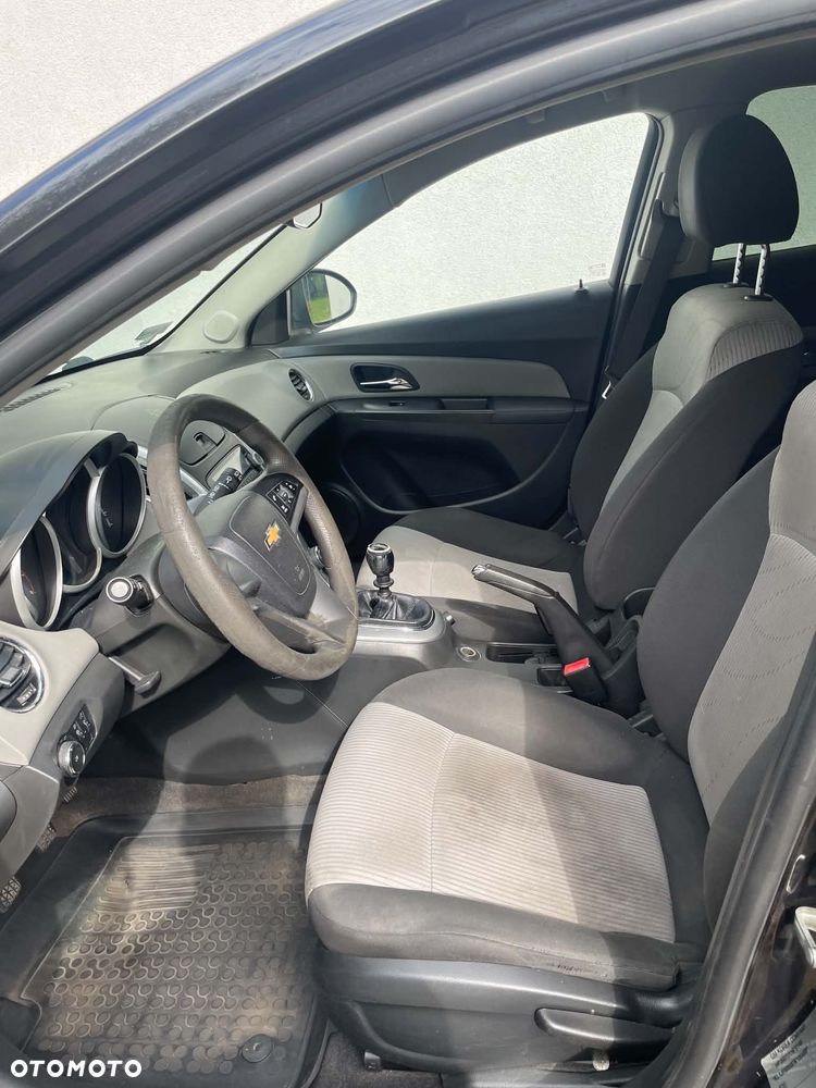 Chevrolet Cruze 1.8 LT - 9