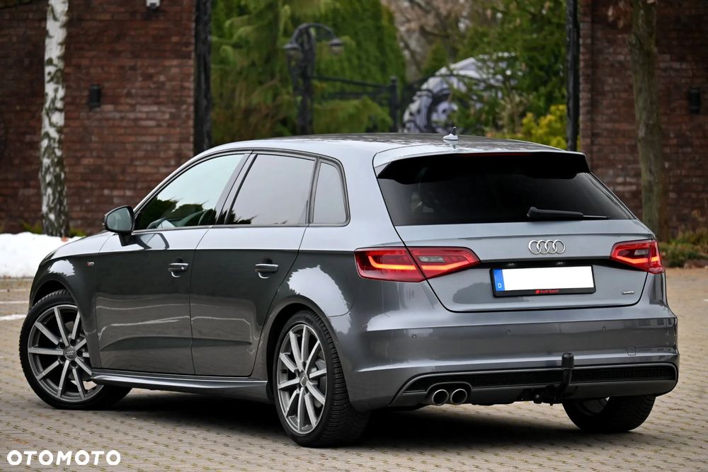 Audi A3 Sportback 2.0 TDI (clean diesel) quattro S tronic S line Sportpaket - 18
