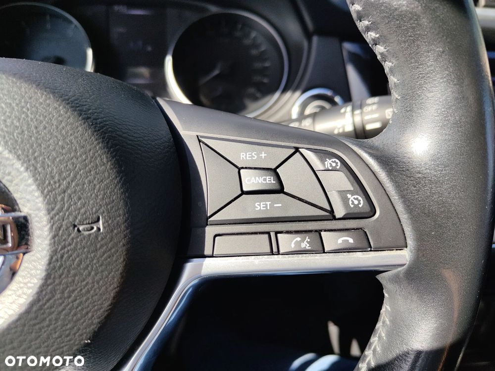 Nissan Qashqai 1.6 DIG-T Tekna - 19