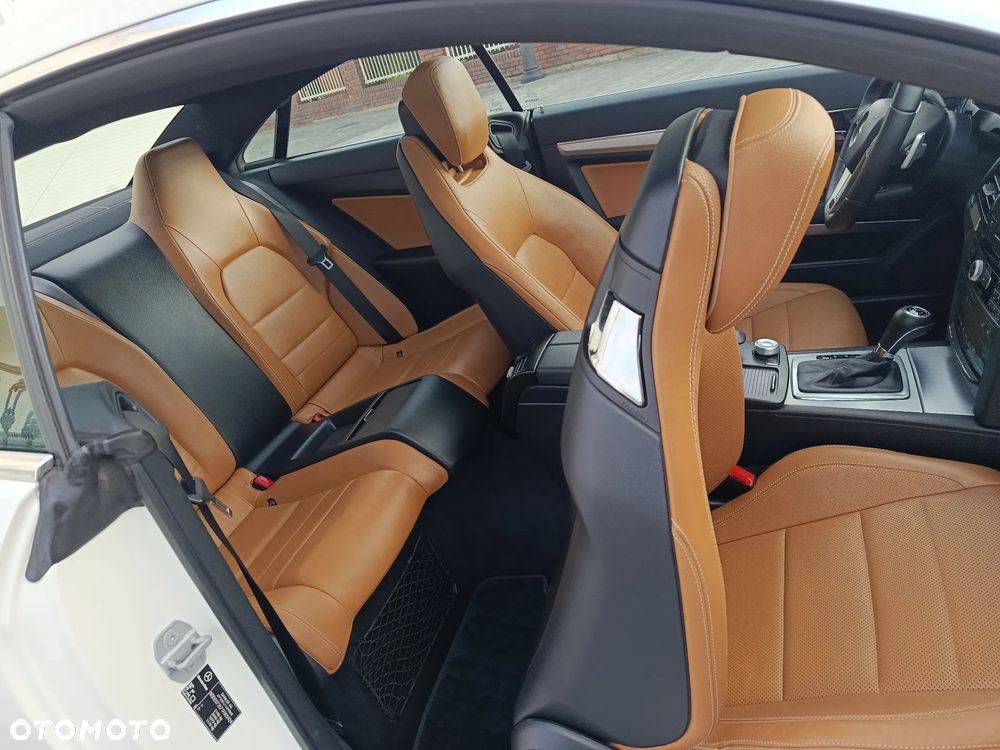 Mercedes-Benz Klasa E - 22