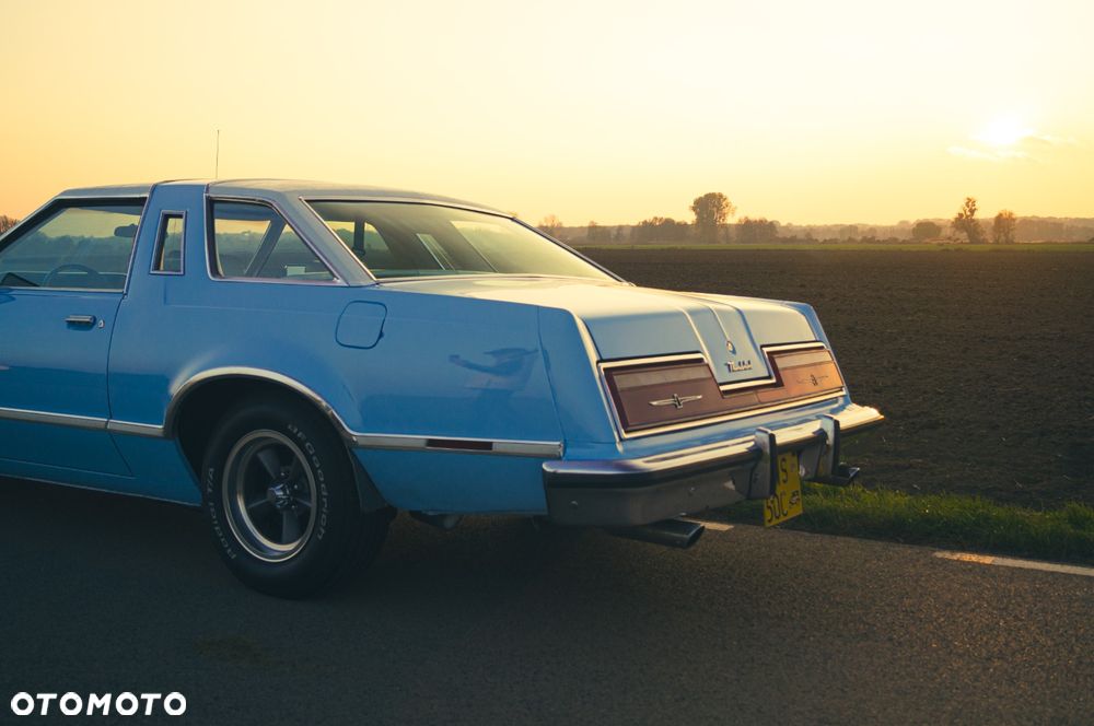 Ford Thunderbird - 4