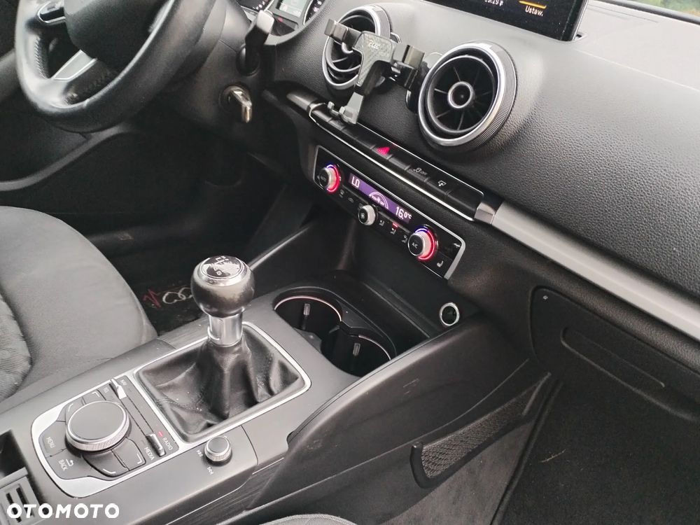 Audi A3 Sportback - 14