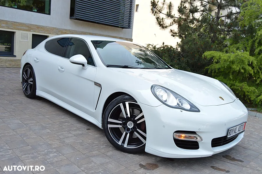 Porsche Panamera 4S PDK - 3