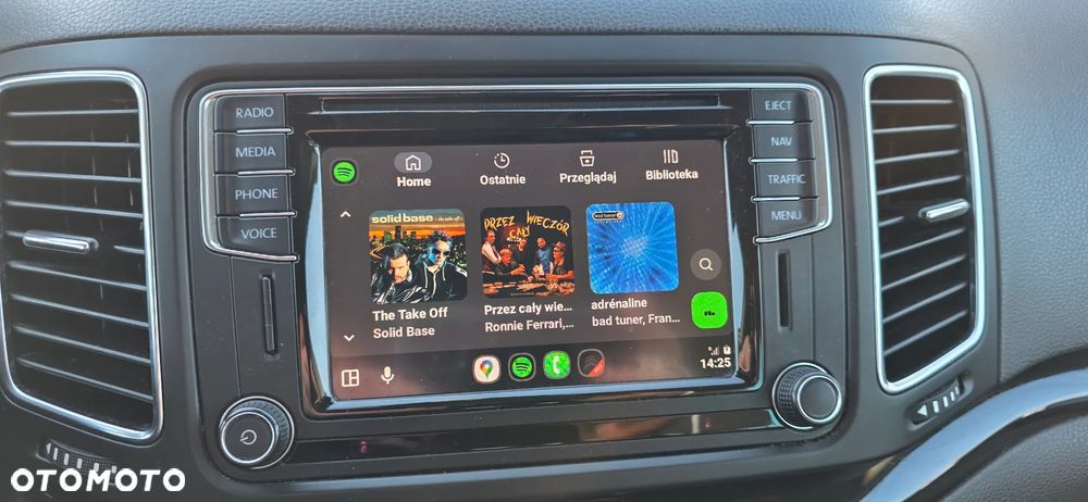 Volkswagen Sharan 2.0 TDI DSG (BlueMotion Technology) Highline - 23