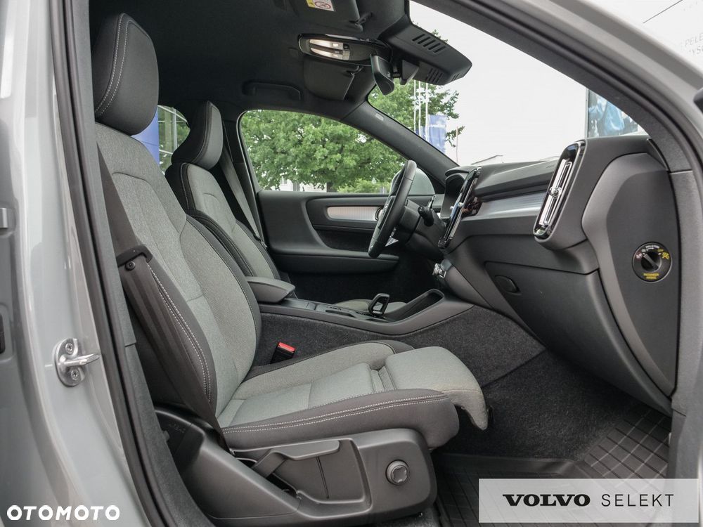 Volvo XC 40 - 30