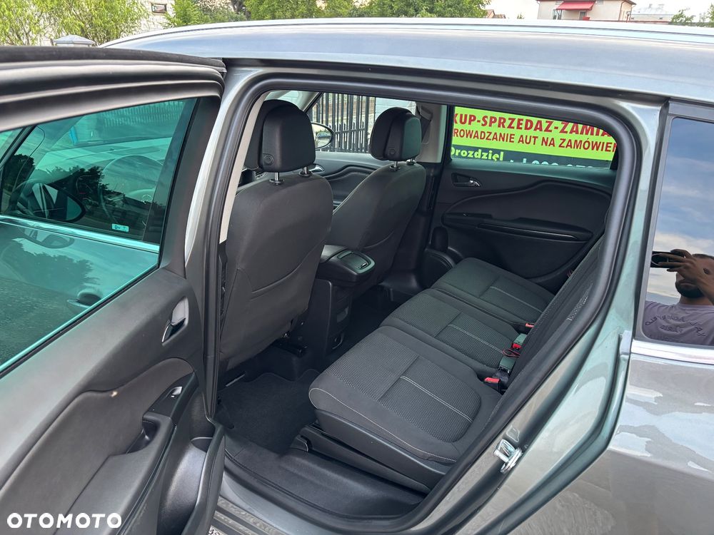 Opel Zafira - 9
