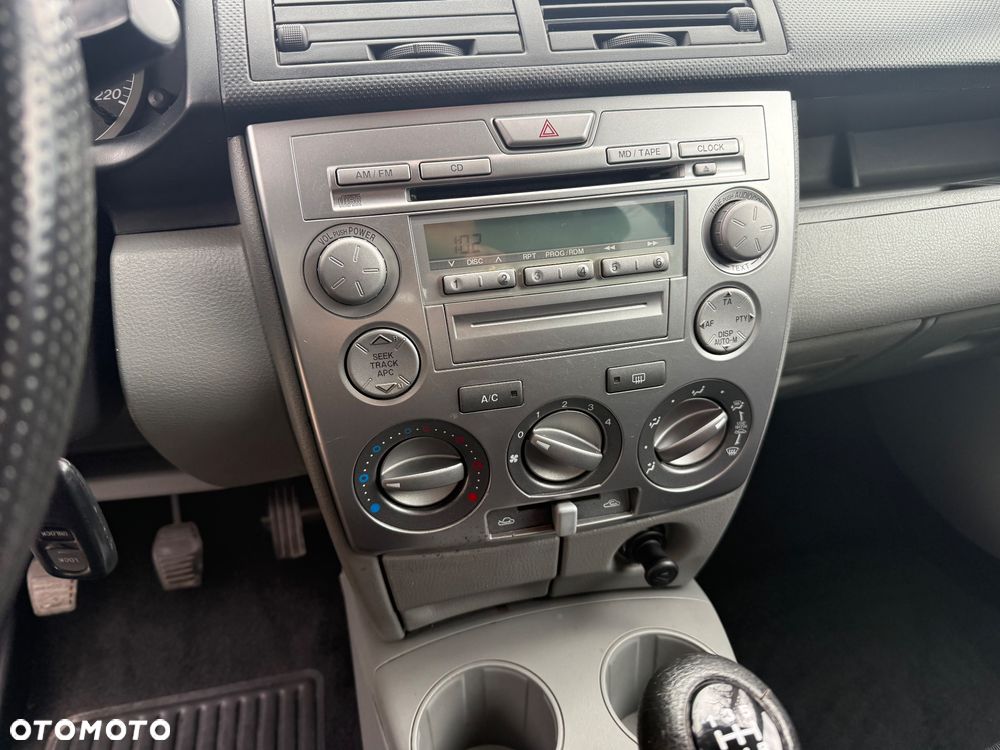 Mazda 2 1.25 Core + - 9