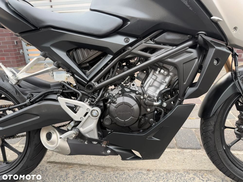 Honda CB - 16