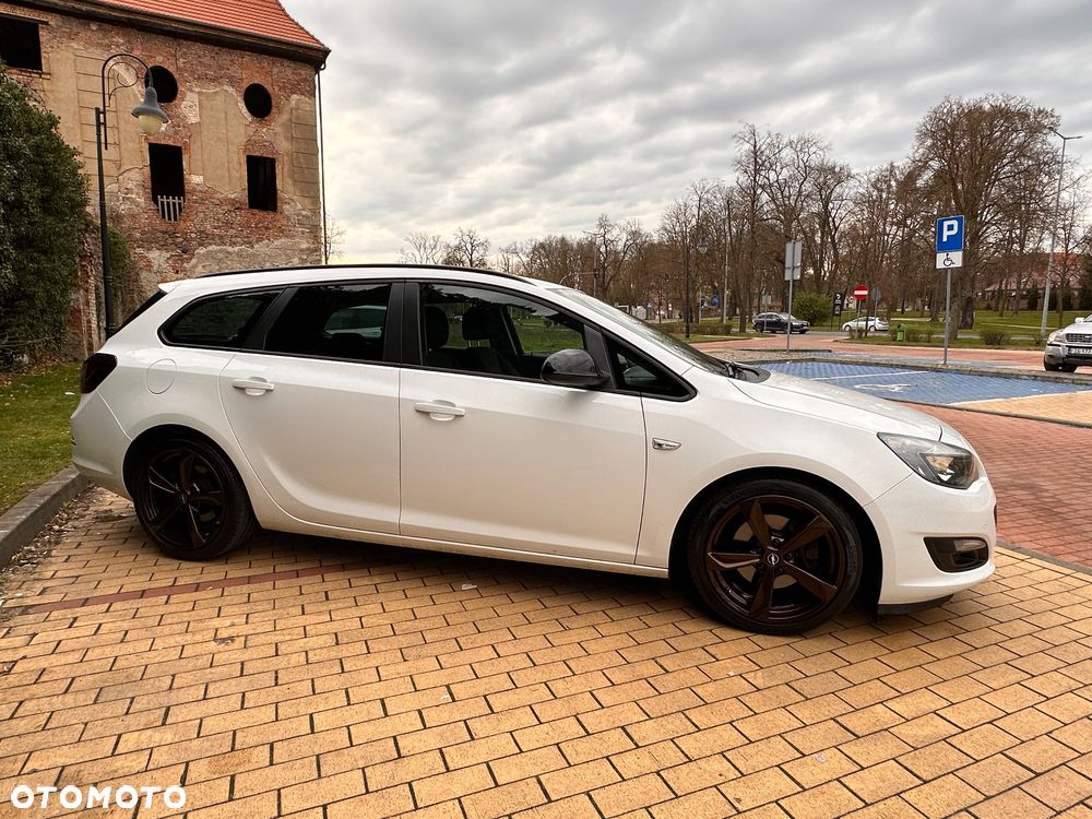 Opel Astra 1.6 CDTI Start/Stop Sports Tourer Active - 19