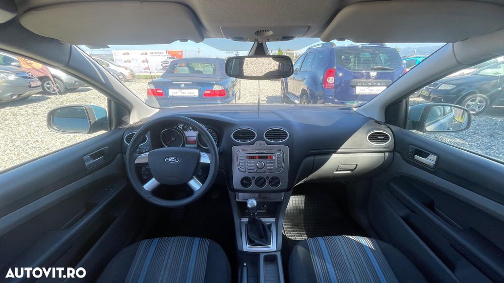 Ford Focus 1.6 TDCi DPF Style - 6