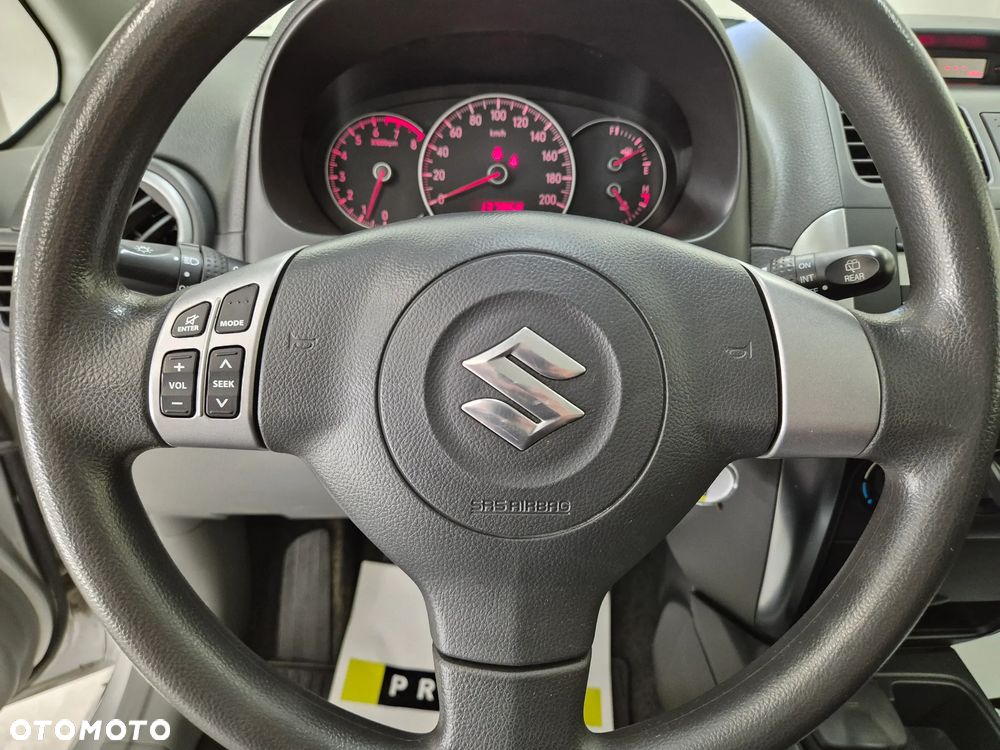 Suzuki SX4 1.6 VVT 4x4 Comfort - 36