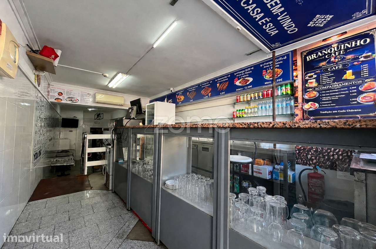 Loja, 80 m², Almada, Cova da Piedade, Pragal e Cacilhas - Grande imagem: 3/9