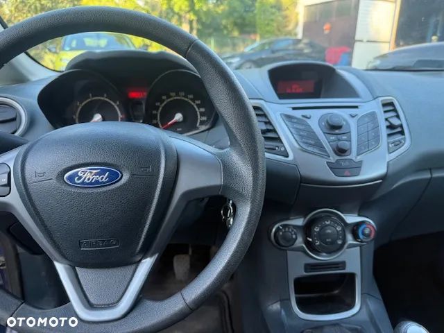 Ford Fiesta 1.25 Ambiente - 8