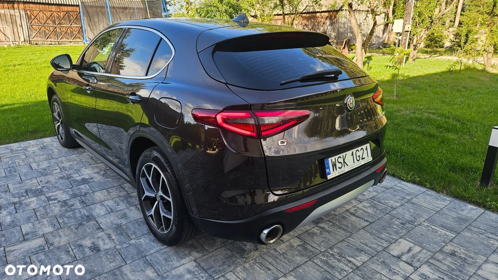Alfa Romeo Stelvio - 15