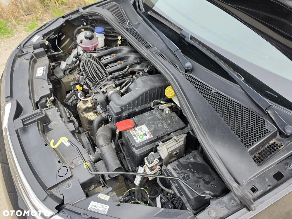 Citroën C3 Pure Tech 82 SHINE - 26