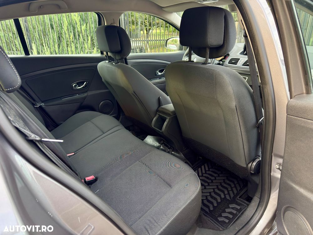 Renault Megane ENERGY dCi 110 Start & Stop Bose Edition - 10