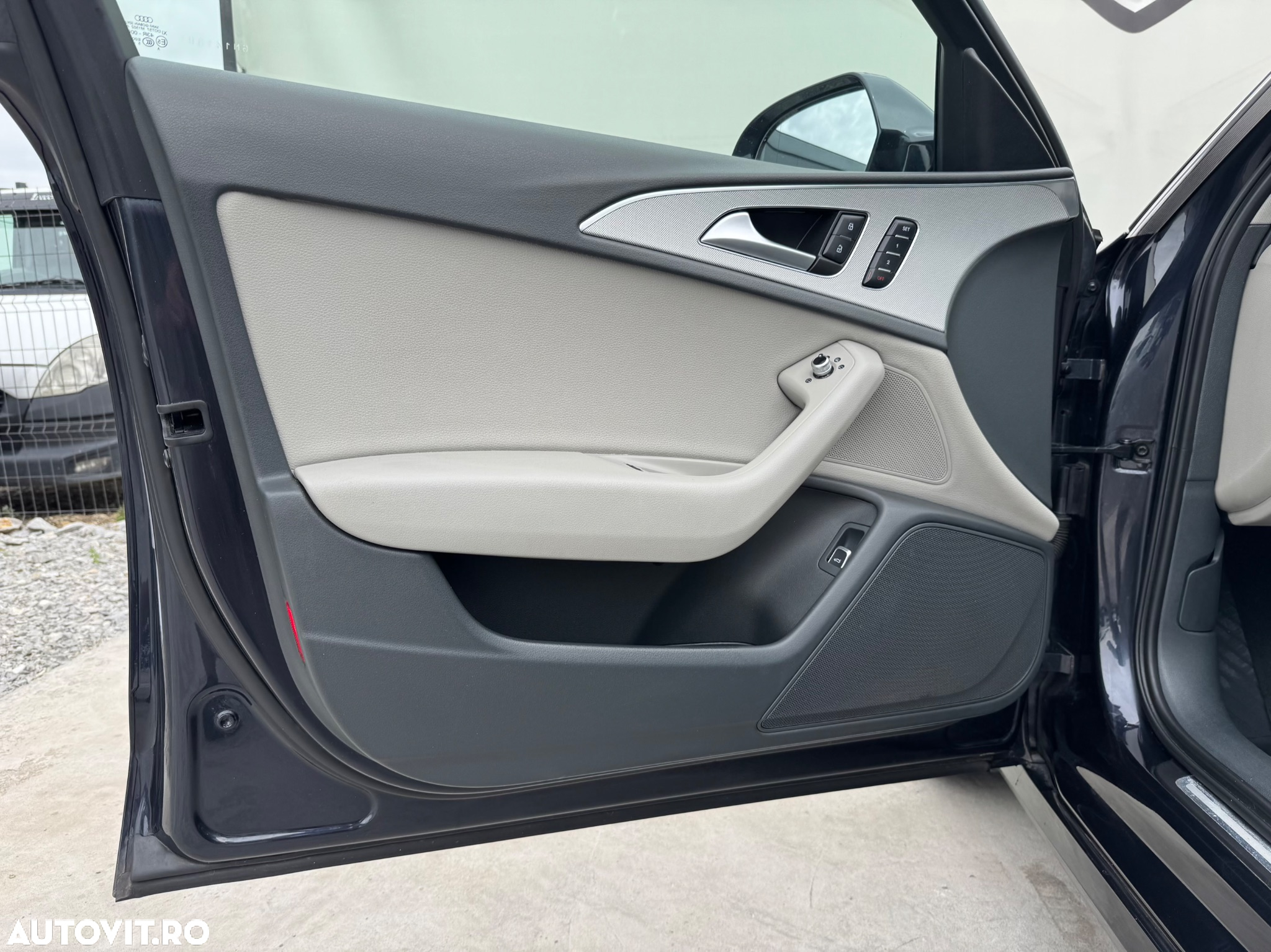 Audi A6 Avant 2.0 TDI Ultra S tronic - 13
